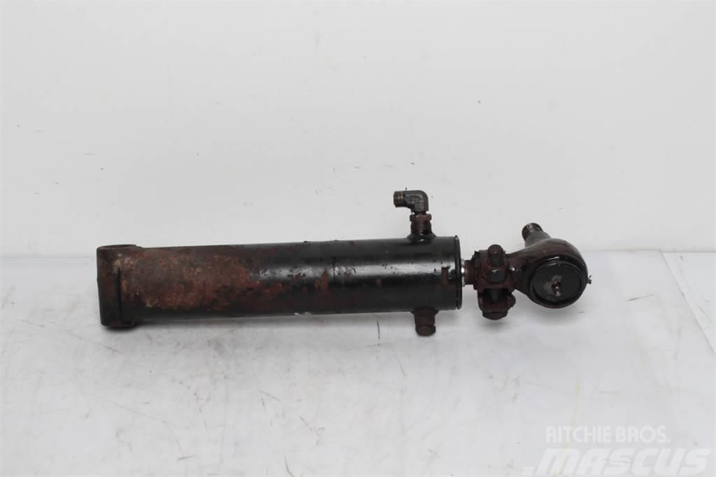 New Holland TG285 Front axle steering cylinder Prevodovka
