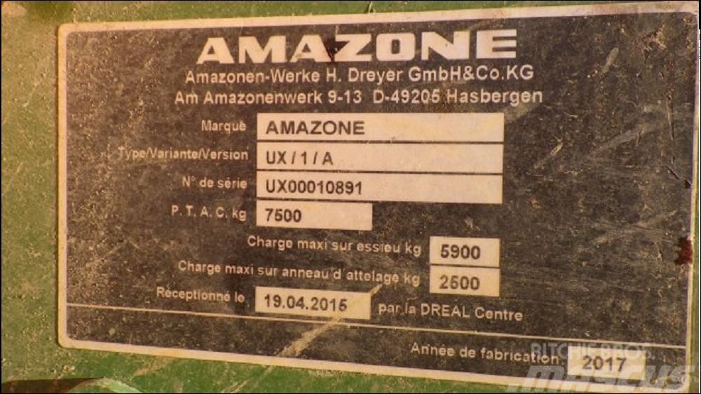 Amazone UX 3200 Special Ťahané postrekovače