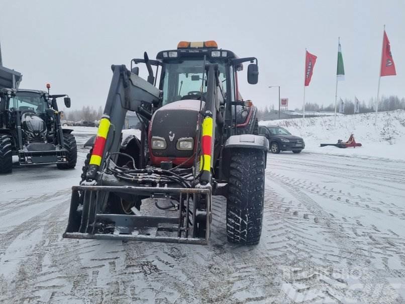 Valtra N121 ADVANCE Traktory
