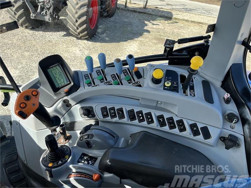 New Holland T7060 Med frontlæsser Traktory
