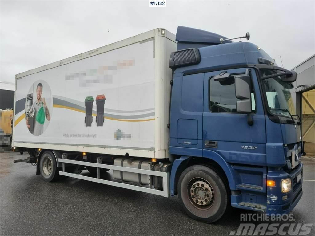 Mercedes-Benz Actros 1832 4x2 Box truck with lift and side openi Skriňová nadstavba