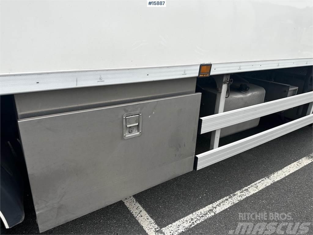 Mercedes-Benz Actros 6x2 Box Truck w/ fridge/freezer unit. Skriňová nadstavba