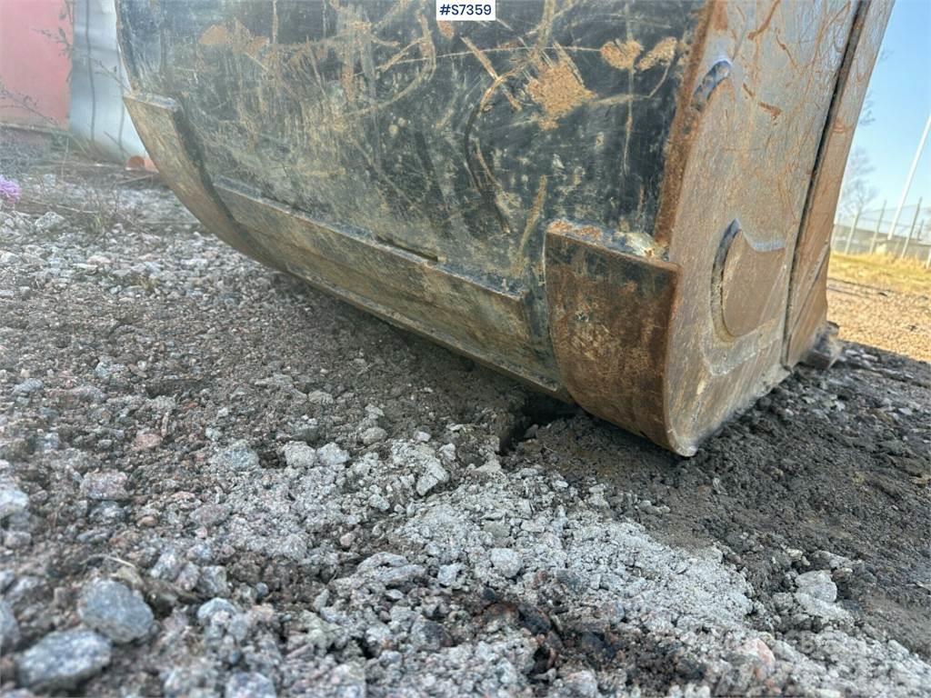CAT 307.5 Excavator with Rototilt and Tools (SEE VIDE Pásové rýpadlá