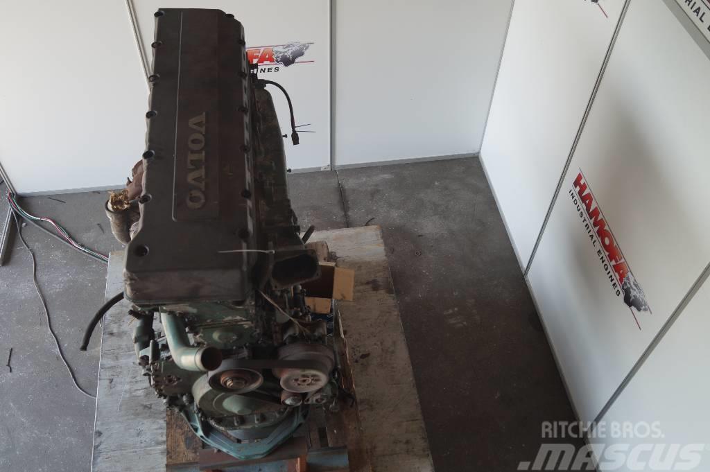 Volvo D12 FOR PARTS Engines