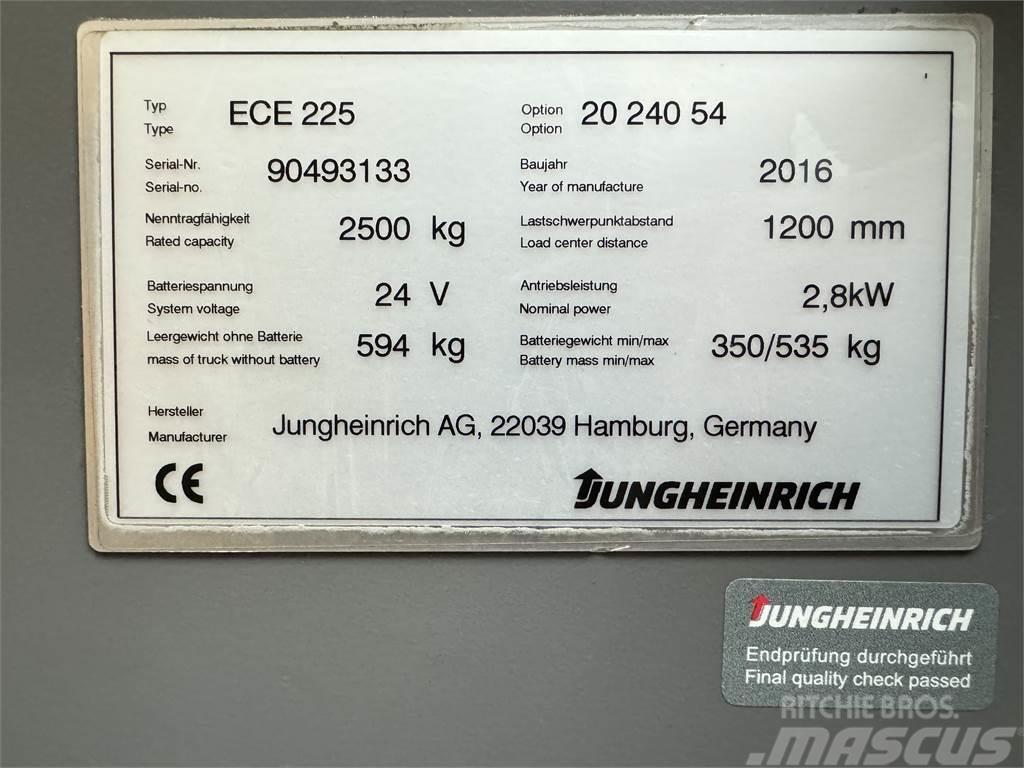 Jungheinrich ECE 225 - Bj. 2016 - TRAGLAST: 2.500 KG Mini rýpadlá < 7t