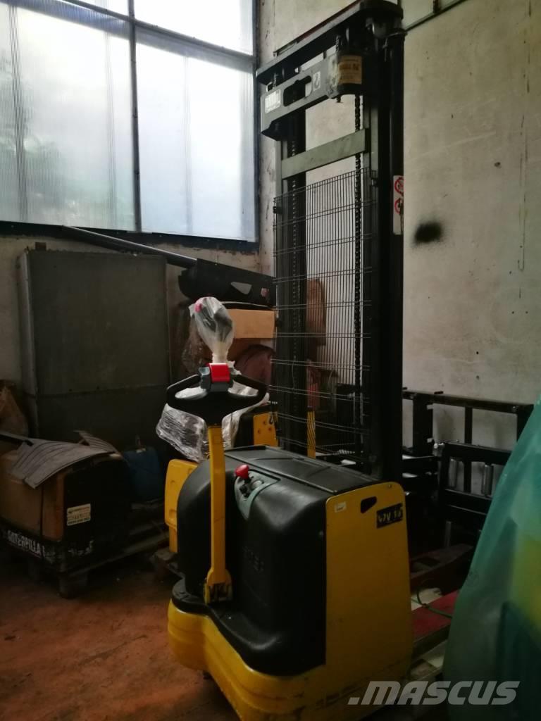 Hyster S 1.2 Akumulátorové vozíky