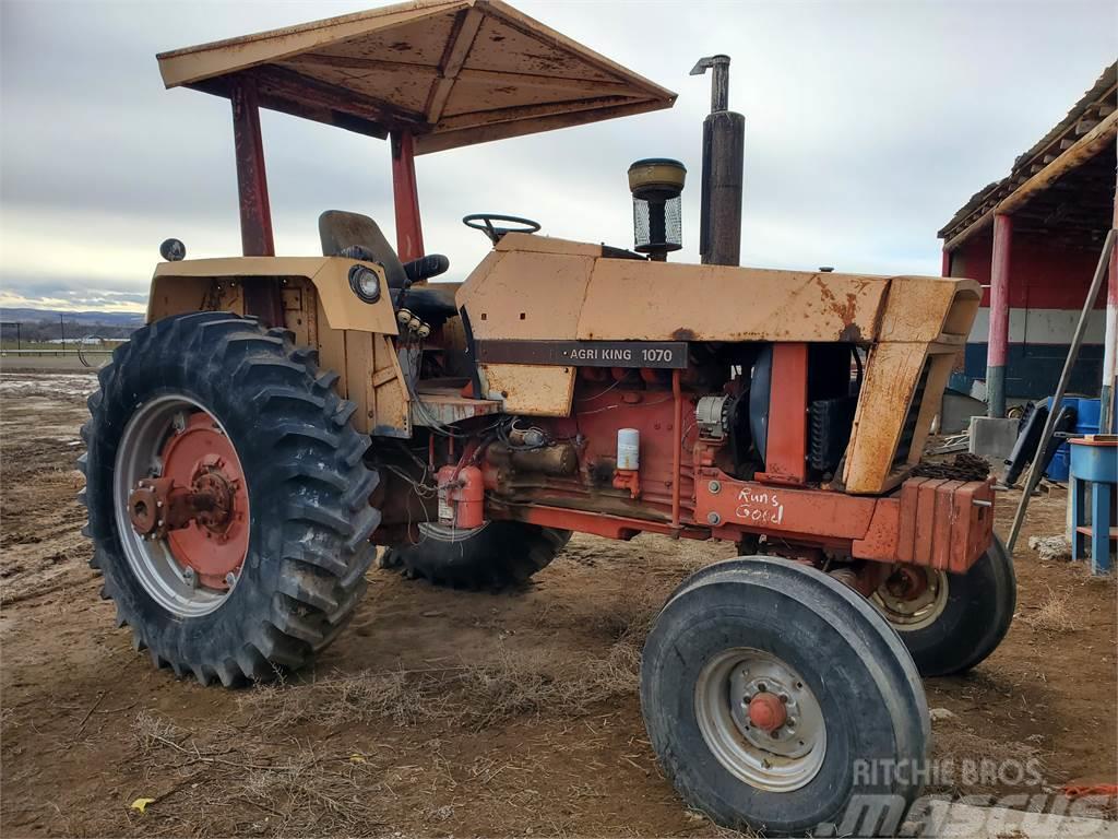  JI Case 1070 Agri King Traktory