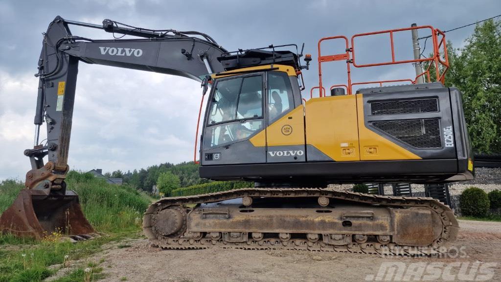 Volvo EC 250 EL 220 2018 year Gwaranty Crawler excavators
