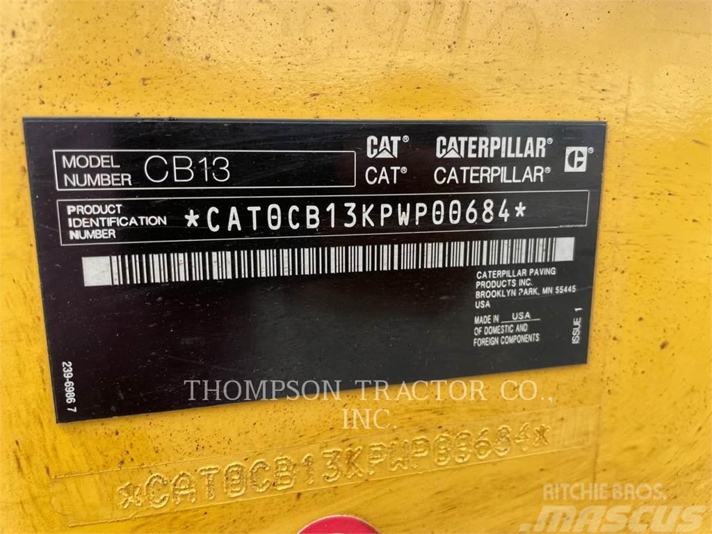 CAT CB13 Tandemové valce