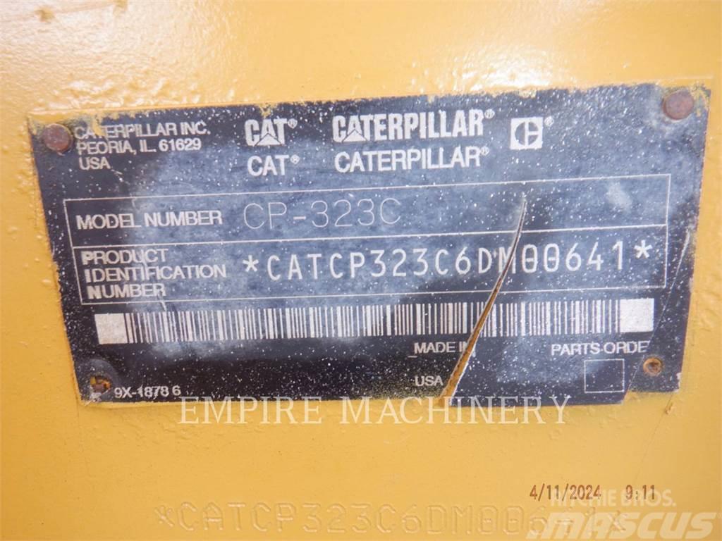 CAT CP323C Ťahačové valce