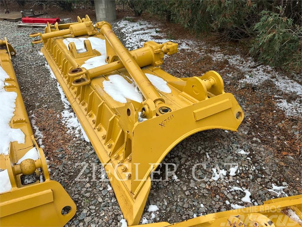 CAT D8T TRACK TYPE TRACTOR ANGLE BLADE Radlice