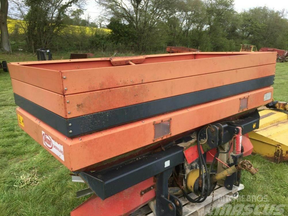 Vicon Rotaflow Fert Spreader £680 plus vat £816 Rozmetadlá maštaľného hnoja