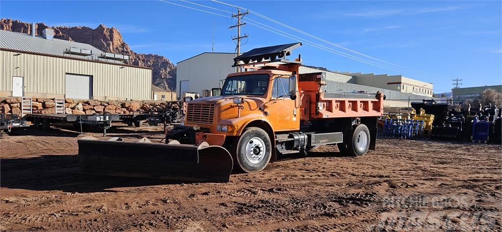 International Dump Truck 4900 Sklápače