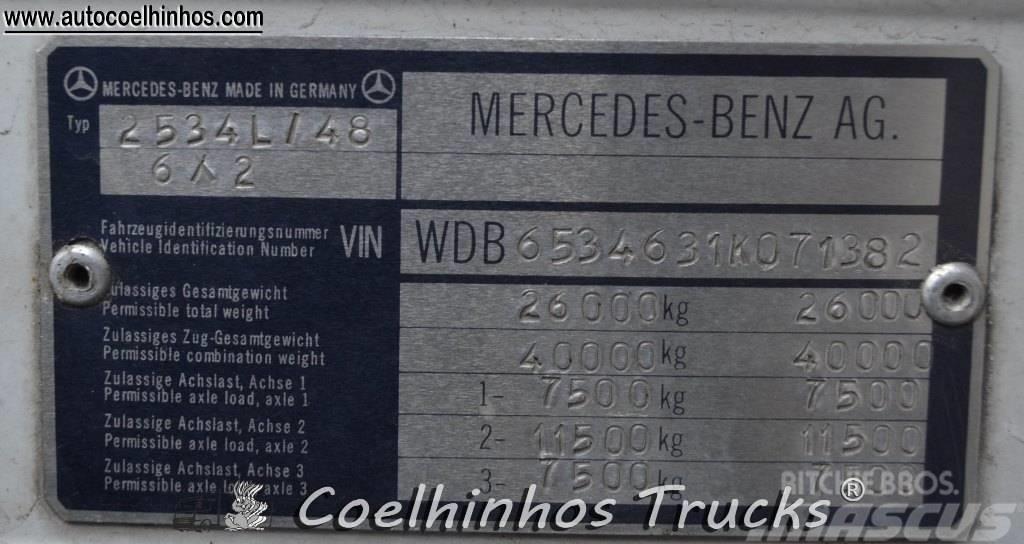Mercedes-Benz 2534 SK Nákladné vozidlá s bočnou zhrnovacou plachtou