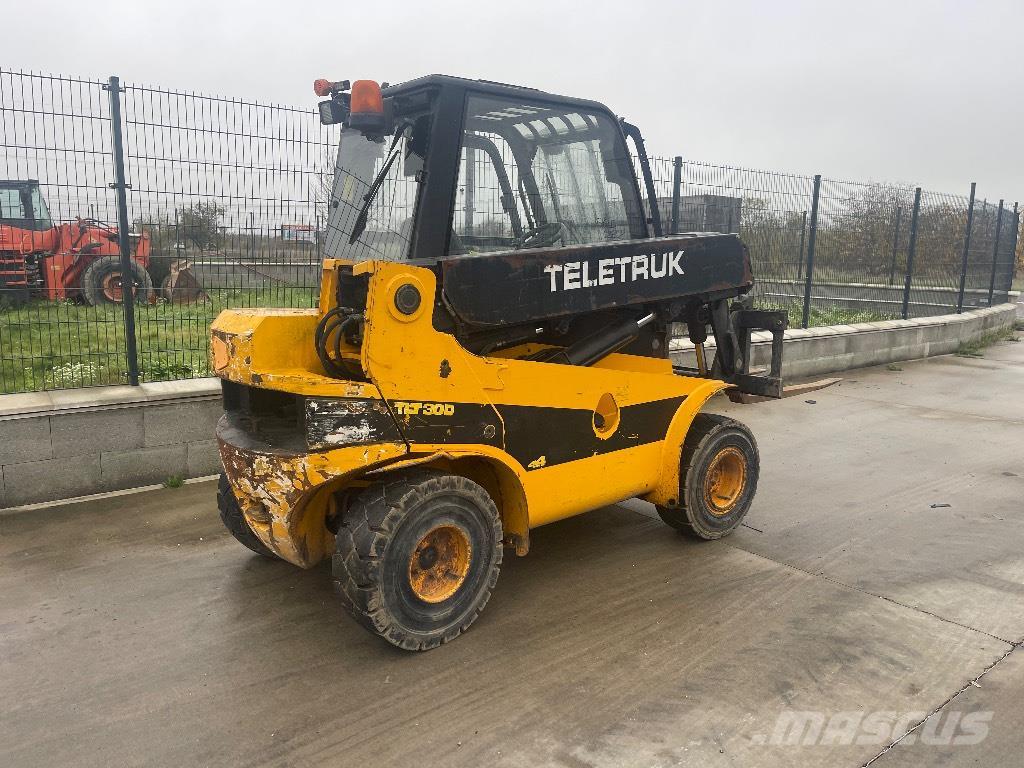 JCB TLT 30 D 4x4 !! Teleskopické manipulátory