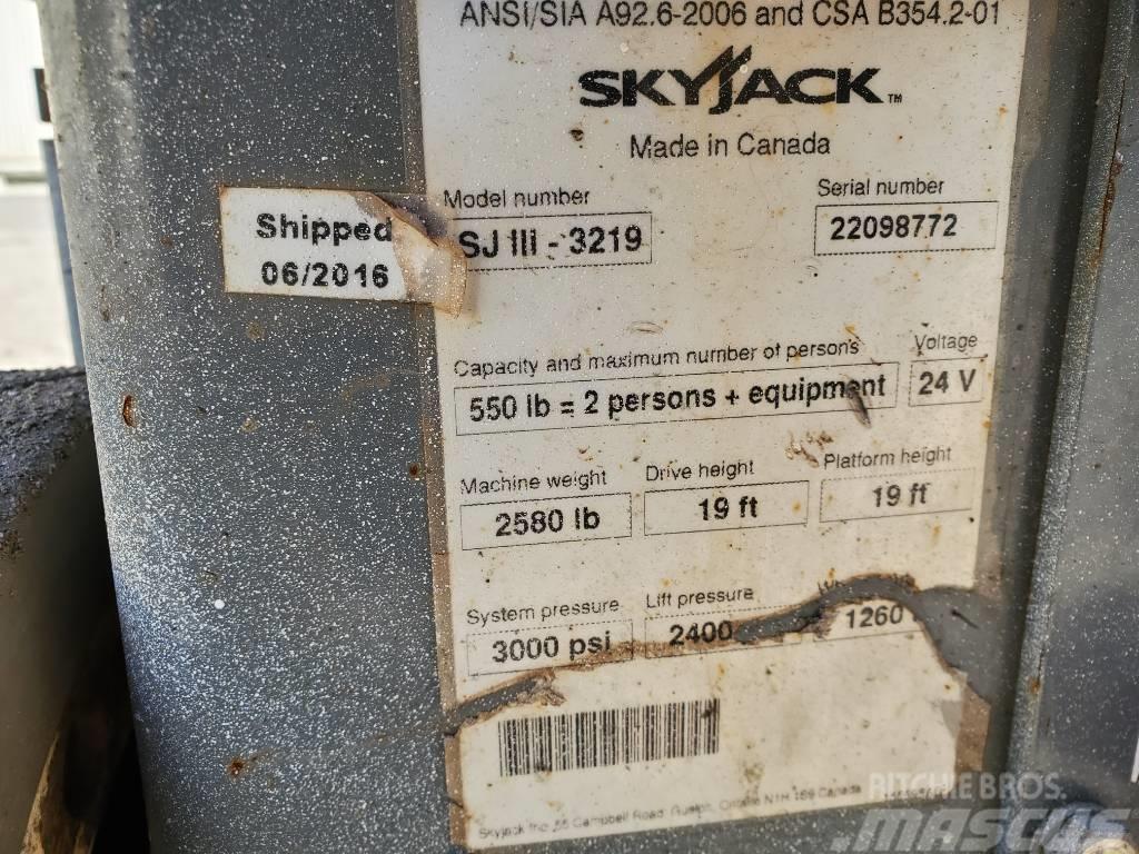 SkyJack SJ III 3219 Nožnicové zdvíhacie plošiny