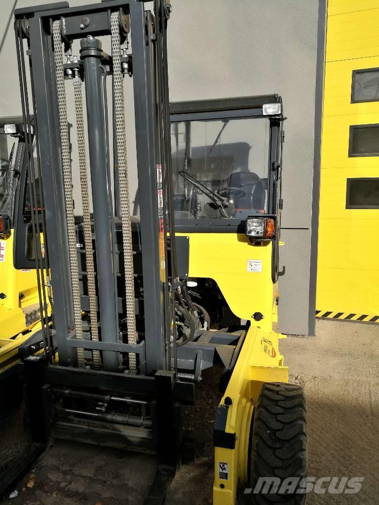 Moffett M8 35.3 Terénne vysokozdvižné vozíky