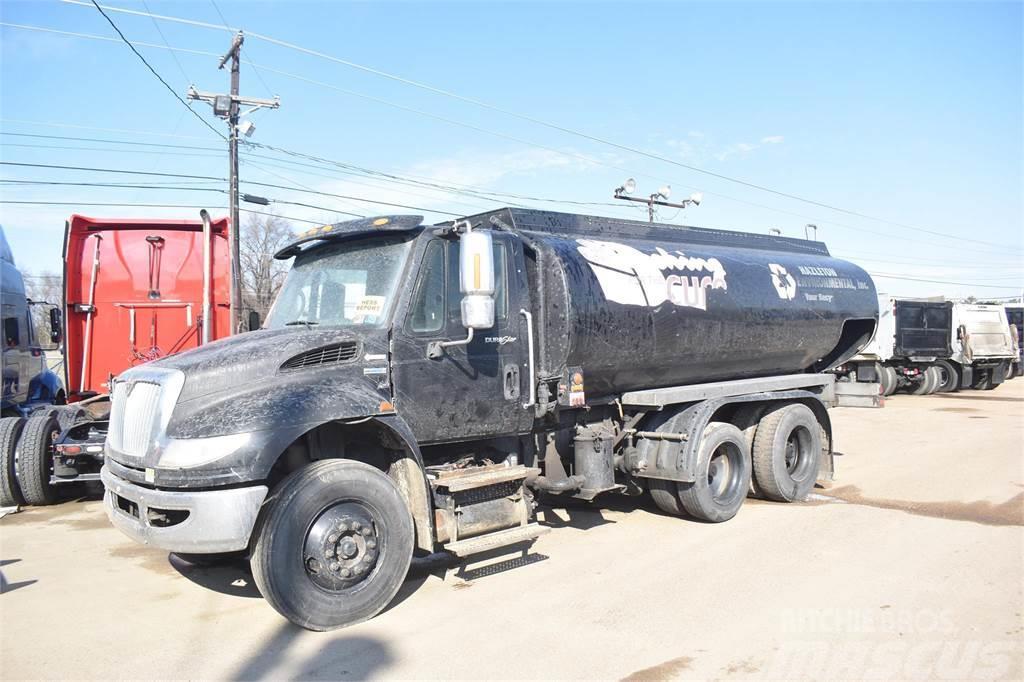 International DURASTAR 4400 Cisternové nákladné vozidlá