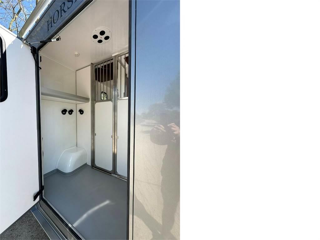 RENAULT Master Haras ATM 1-2 Pferde Automatik 180 PS Animal transport trucks