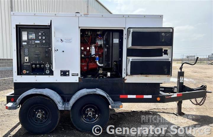Cummins 100 kW - FOR RENT Naftové generátory
