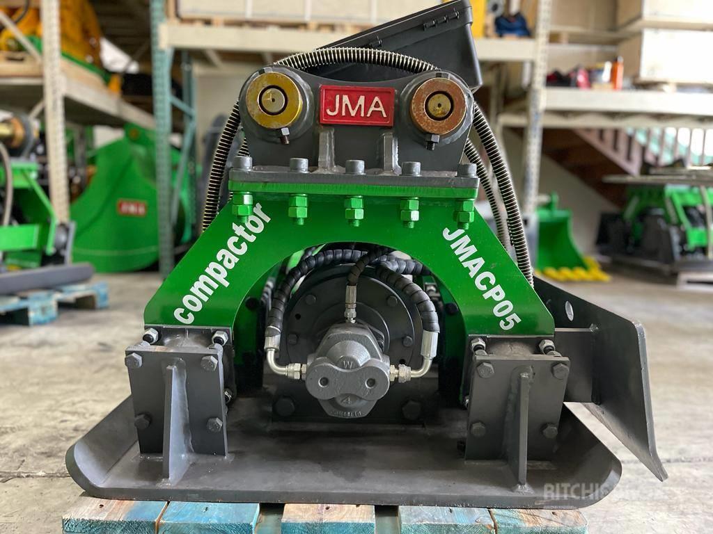 JM Attachments Plate Compactor for John Deere 50D,60D Kompaktory