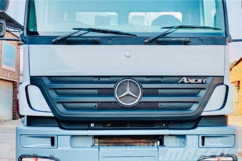 Mercedes-Benz Axor 3335 Ďalšie nákladné vozidlá