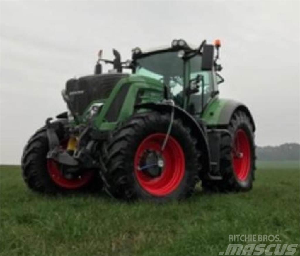 Fendt 933 Vario S4 Profi Plus Traktory