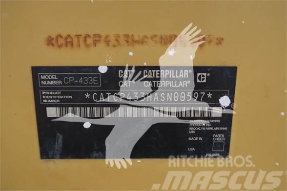CAT CP-433E Ťahačové valce