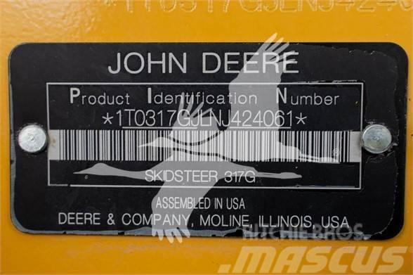 John Deere 317G Šmykom riadené nakladače