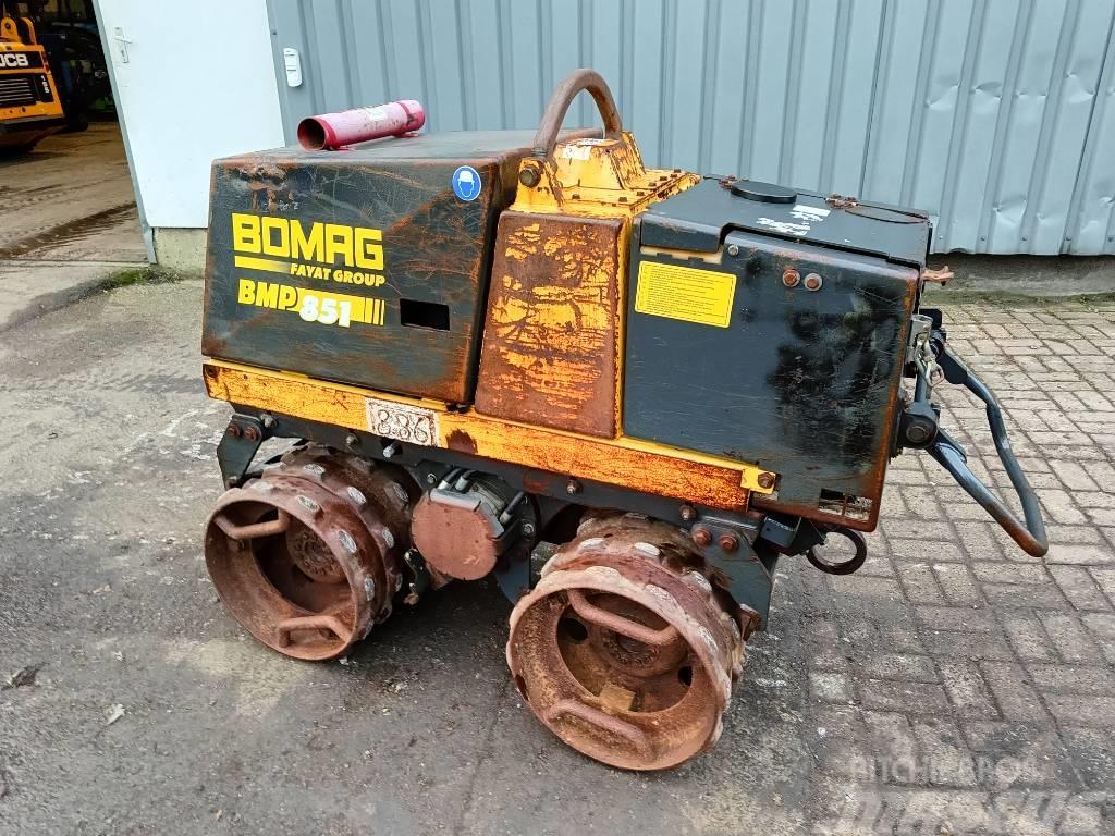 Bomag BMP 851 remote controlled duo roller wals walz Tandemové valce