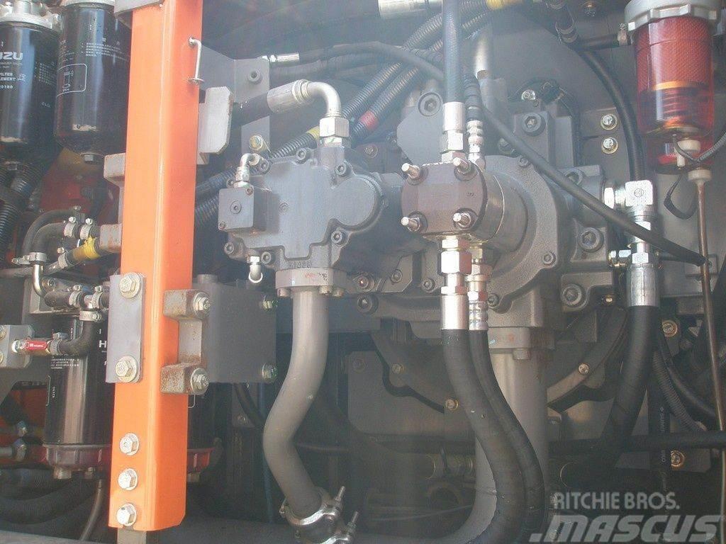 Hitachi ZX 490H-5A Pásové rýpadlá