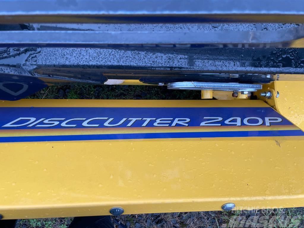 New Holland DiscCutter 240P, Prissänkt! Žací stroj-kondicionér