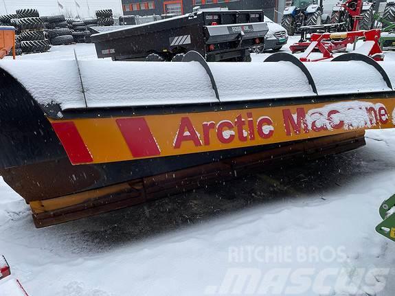 Arctic Machine 370 Snežné pluhy, predné snežné radlice