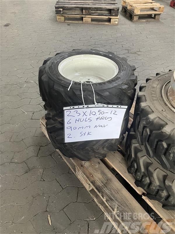  - - -  23x10.50-12 med fælge Tyres, wheels and rims