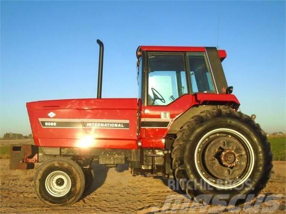 International 5088 Traktory