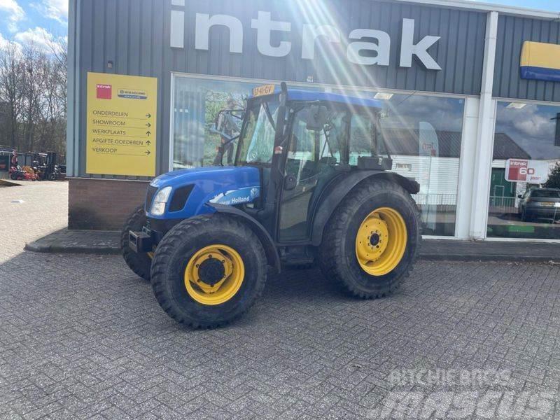 New Holland TND75 Traktory