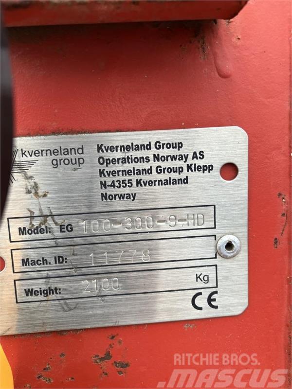 Kverneland 5 F ED 100-300 Dvojstranné pluhy