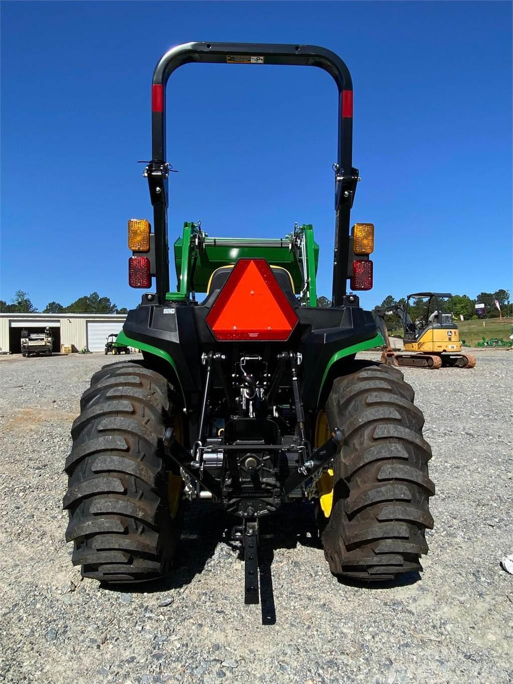 John Deere 3025E Kompaktné traktory