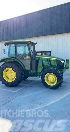John Deere 5100E Kompaktné traktory