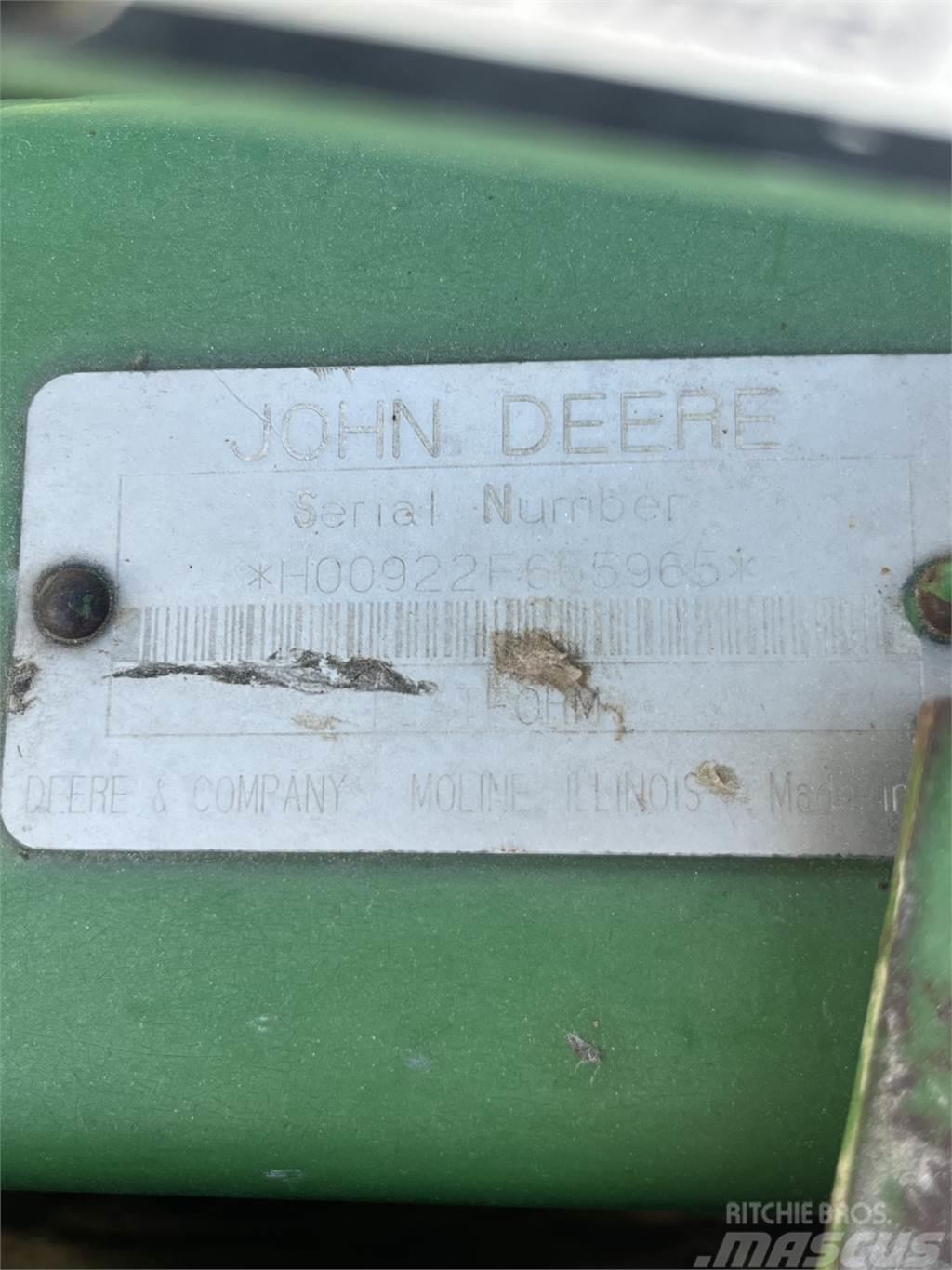 John Deere 922 Príslušenstvo a náhradné diely ku kombajnom