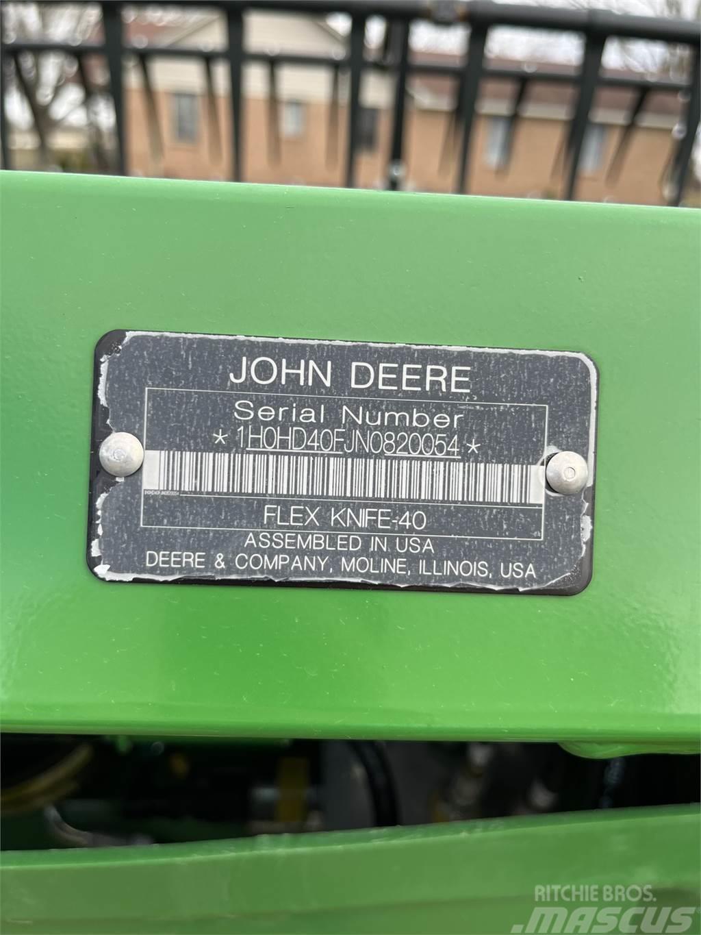 John Deere HD40F Príslušenstvo a náhradné diely ku kombajnom