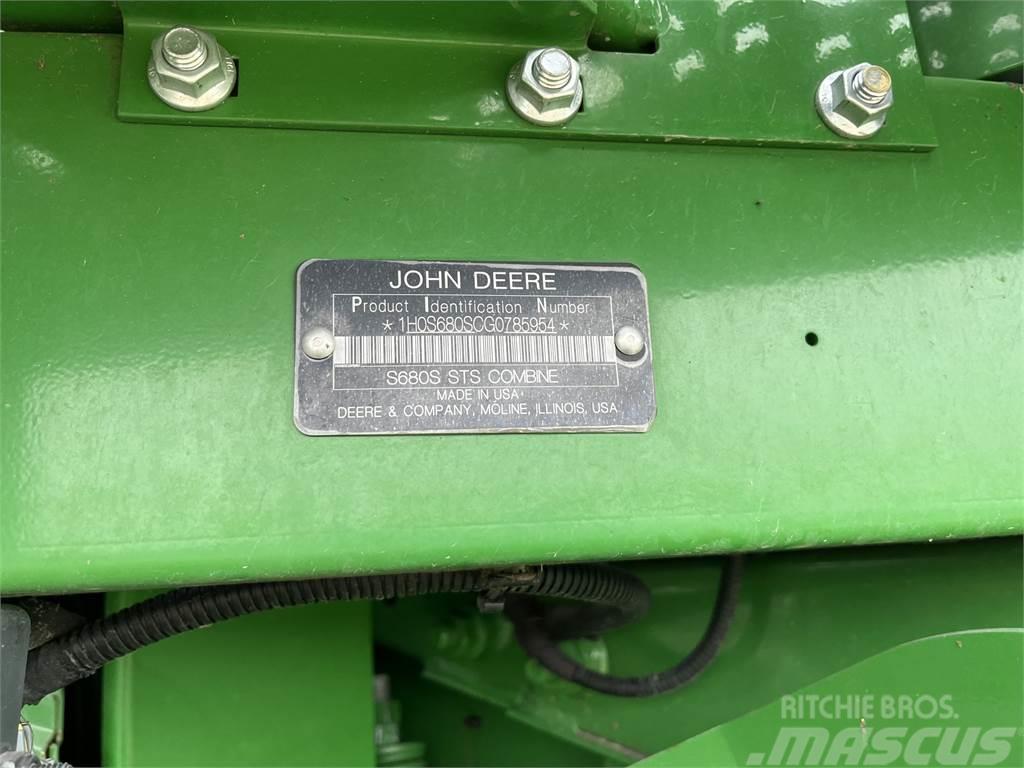 John Deere S680 Kombinované zberacie stroje