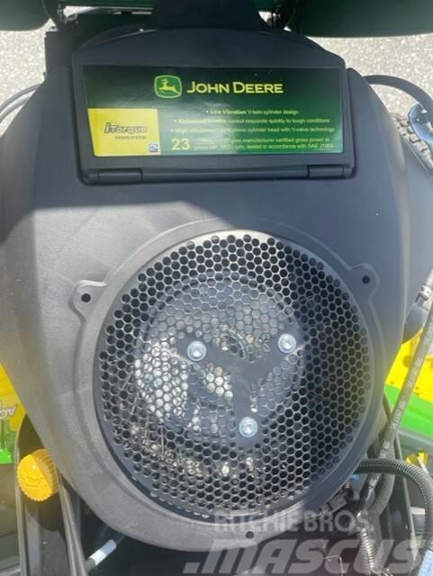 John Deere X380 Kompaktné traktory