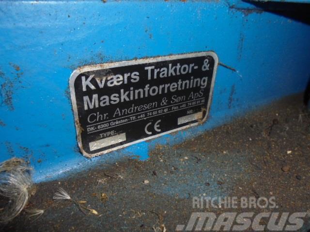  - - -  Kværs hydrauliks kost Ďalšie príslušenstvo traktorov