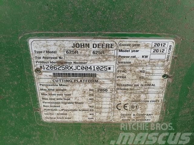 John Deere 625R Kombajnove hlavice