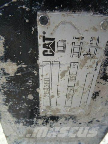 Caterpillar 2154350 pallet forks Kolesové nakladače