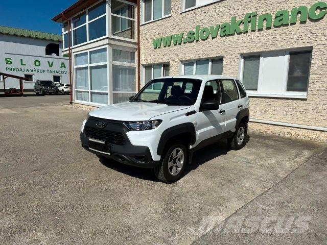 Lada Niva TRAVEL 4x4 vin 641 Nakladacia/sklápacia bočnica