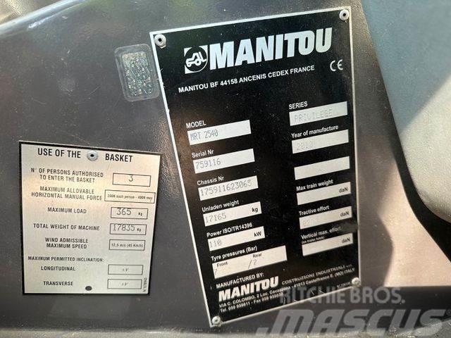 Manitou MRT 2540 P manipulator vin 065 Kĺbové plošiny