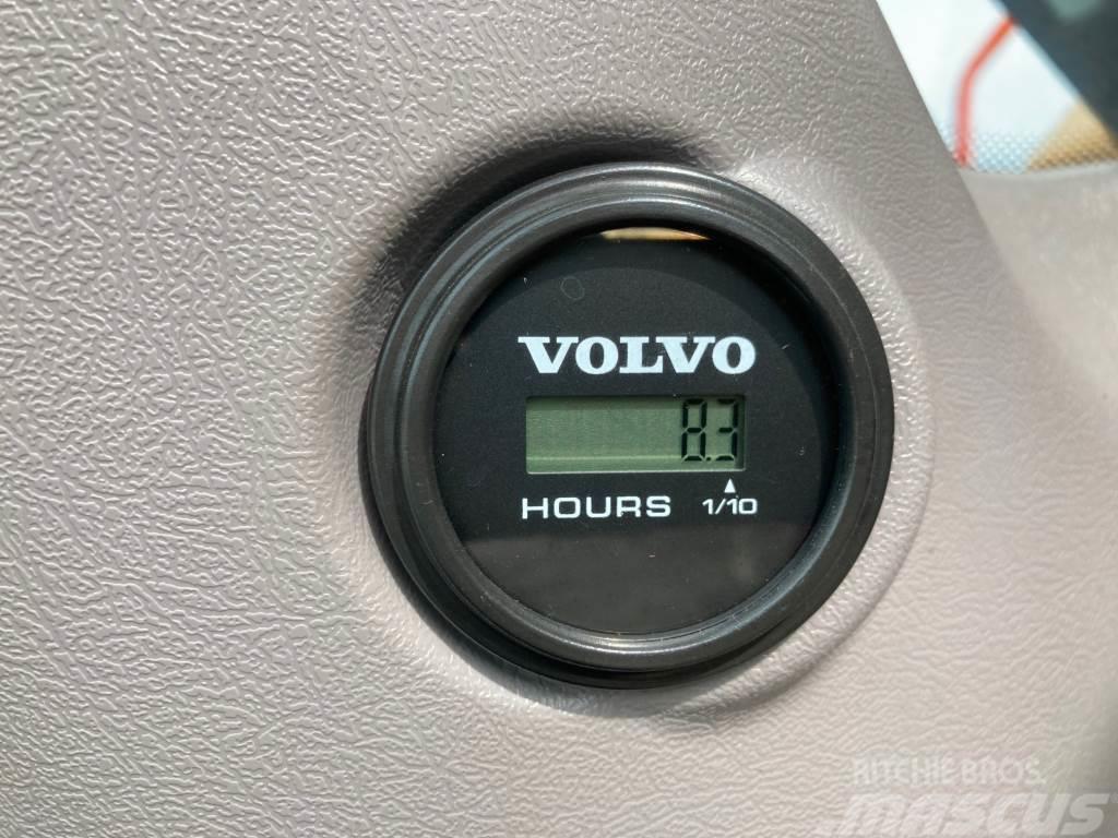 Volvo EC180EL + 700MM TELAT + PYÖRITYS JA ERILLINEN VASA Pásové rýpadlá