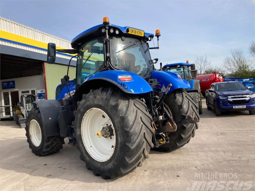 New Holland T7.210 Traktory
